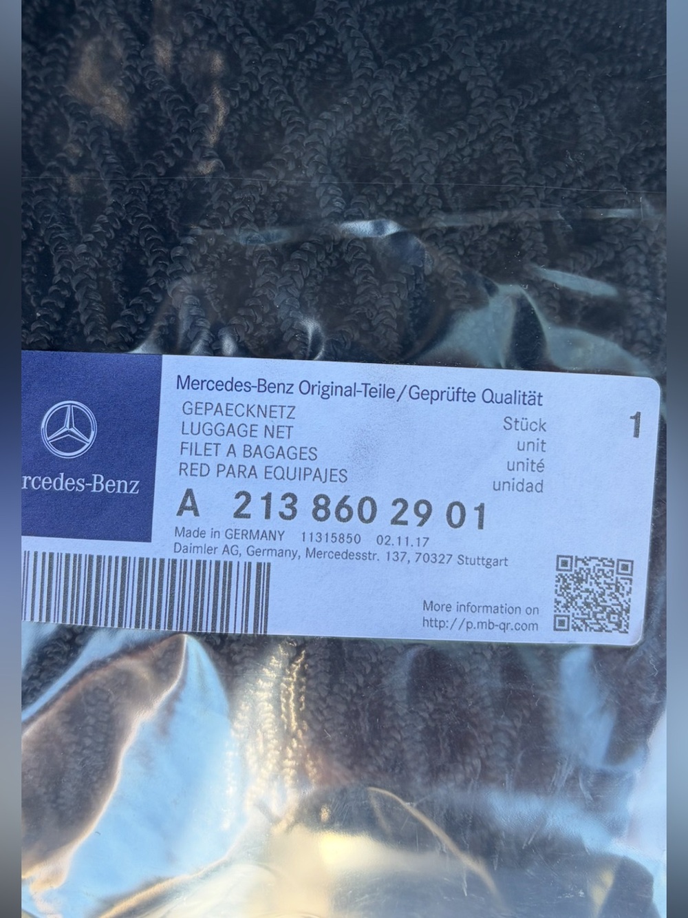 Mercedes - Benz Genuine Product E350 or C Clas
LUGGAGE CARGO NET